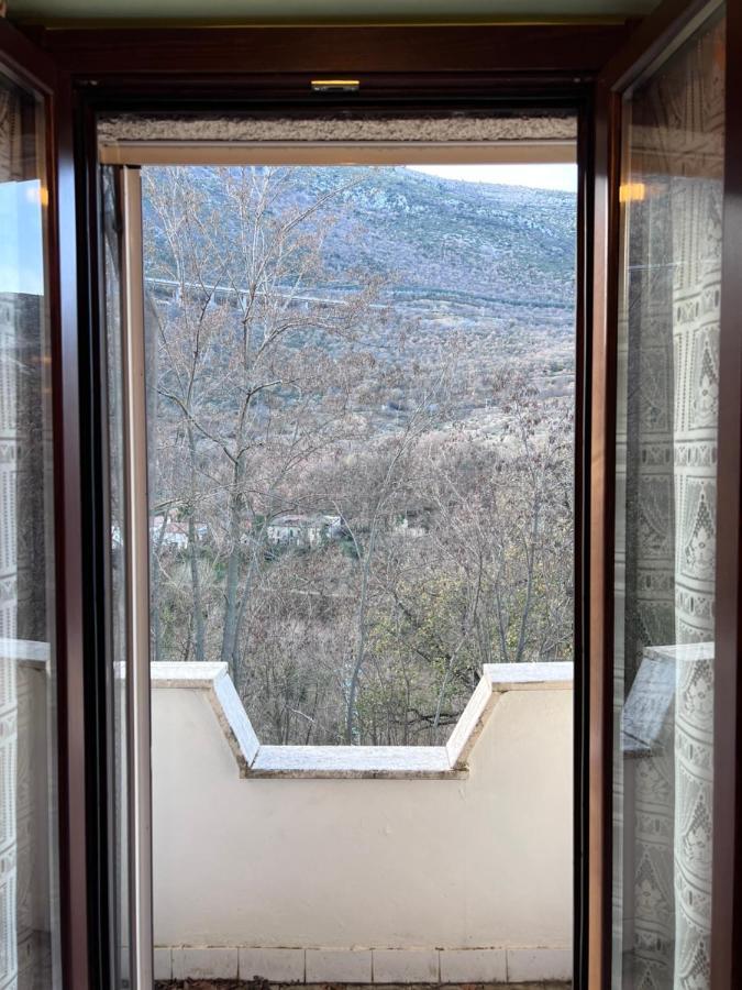 Il Rustico Uno A Bugnara Nella Valle Del Sagittario Sulmona Exterior foto